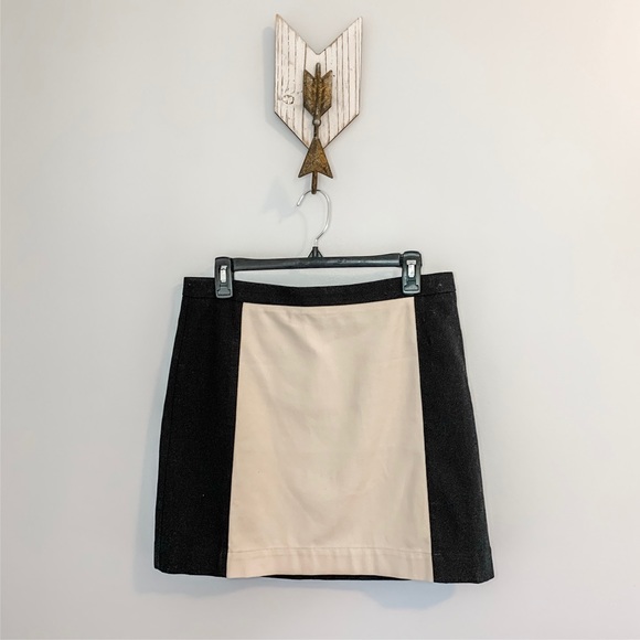 LOFT Dresses & Skirts - Ann Taylor Loft Khaki and Black Skirt Size 6